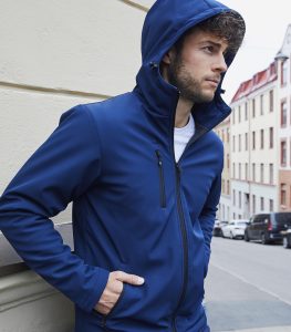 020952_35_PaddedHoodySoftshell_D